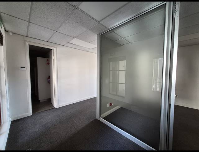 387M² OFFICE TO LET IN SANDTON CENTRAL